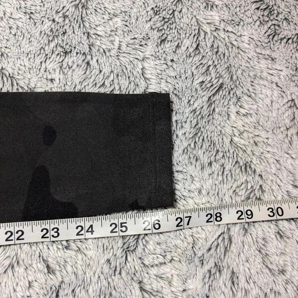 NEW American Giant Black Gray Camo Leggings Size 2 Pocket Power Legging - Picture 3 of 5